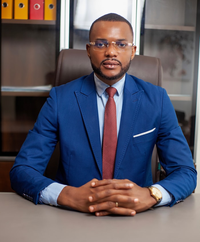 Arnold Wesley  AKINA 