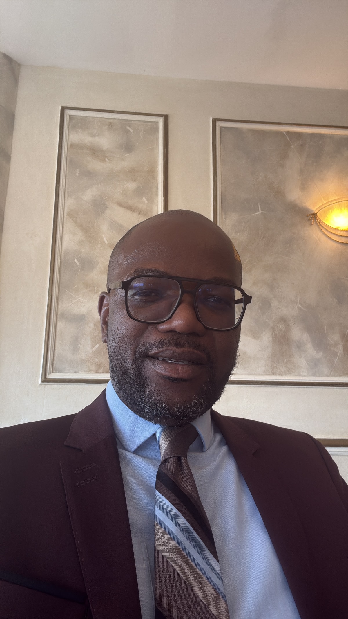 Clive AKOUALA