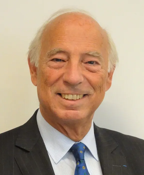 Étienne GIROS
